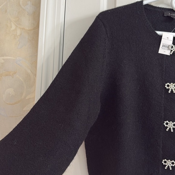 Ann Taylor Festive Holiday Cardigan Sweater with Rhinestone Bow Buttons. NWT - Picture 6 of 10
